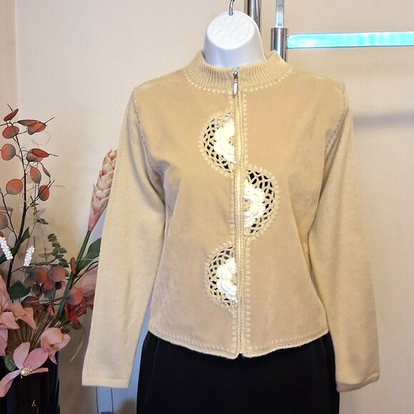 NWT Yellow Zip-Up Cardigan Knit Lightweight Elegant Ladies Sweater - Picture 4 of 9